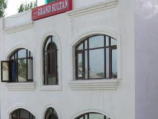 Grand Sultan Hotell Srīnagar Exteriör bild