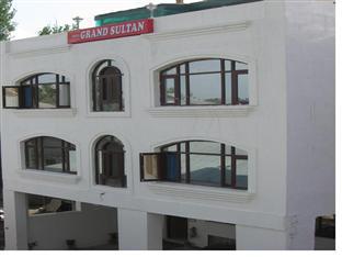 Grand Sultan Hotell Srīnagar Exteriör bild